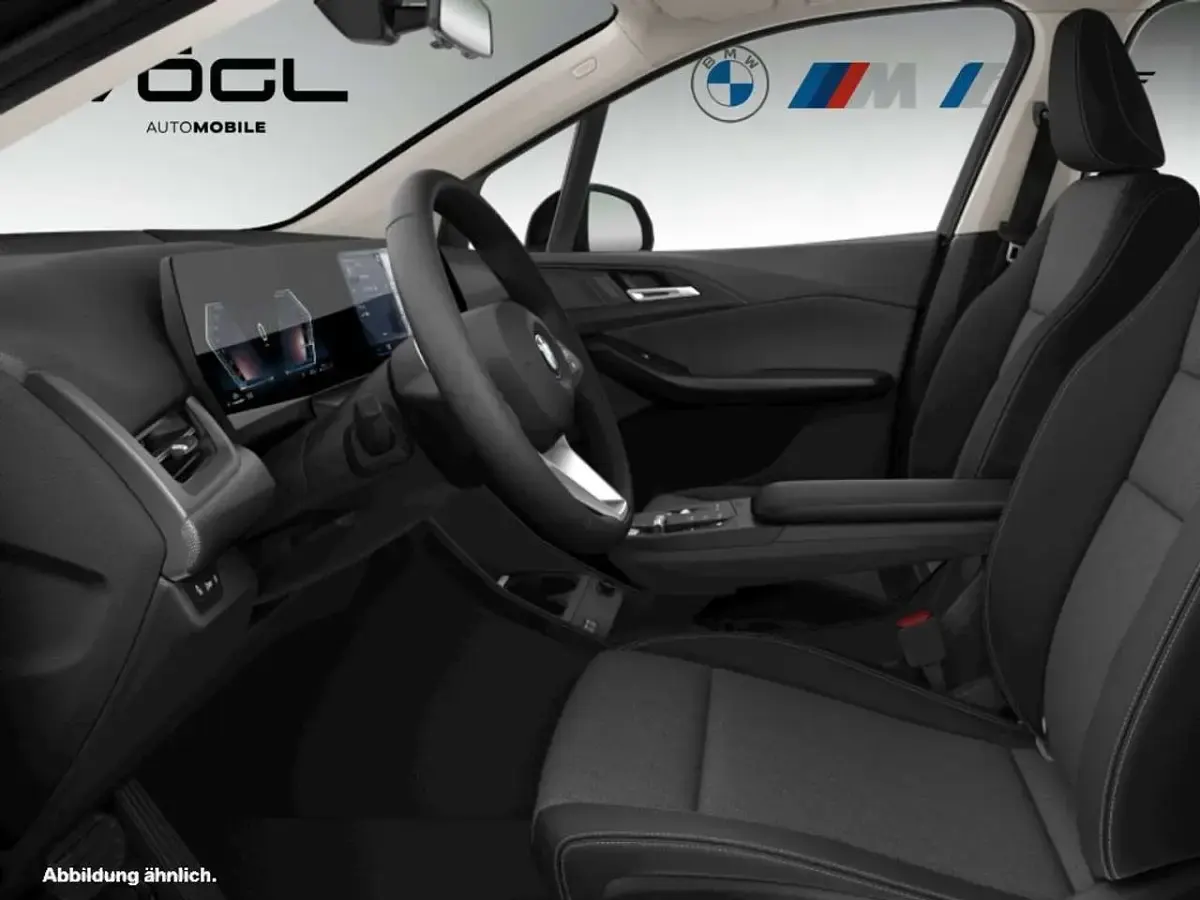 Neu BMW 220 Active Tourer 170 PS (125 kW) 2026 Schwarz uni Van / Kleinbus
