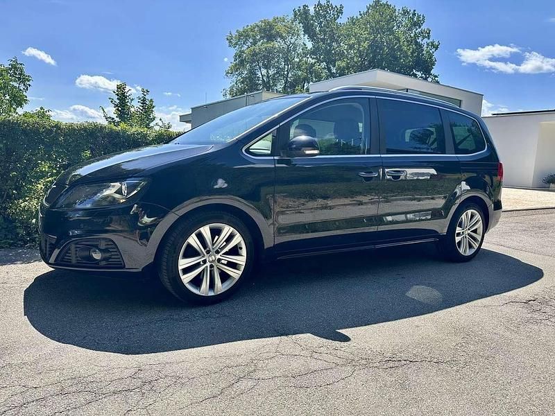 Schwarz Gebraucht 2014 Seat Alhambra Ecomotive Van / Kleinbus | 14.500 € (Etwas zu teuer) - Bild 1/4