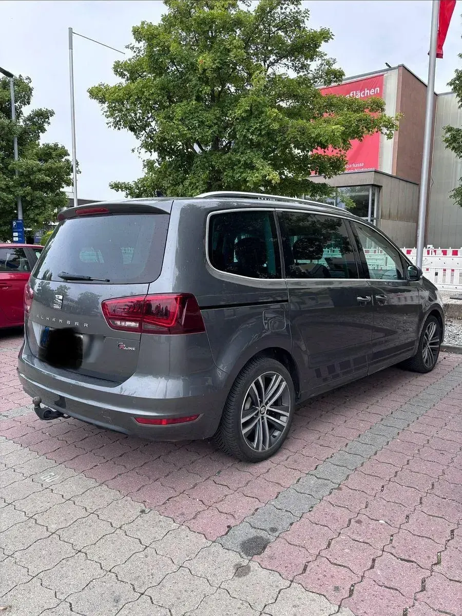 Gebraucht Seat Alhambra FR-Line 150 PS (110 kW) 2017 Grau Van / Kleinbus