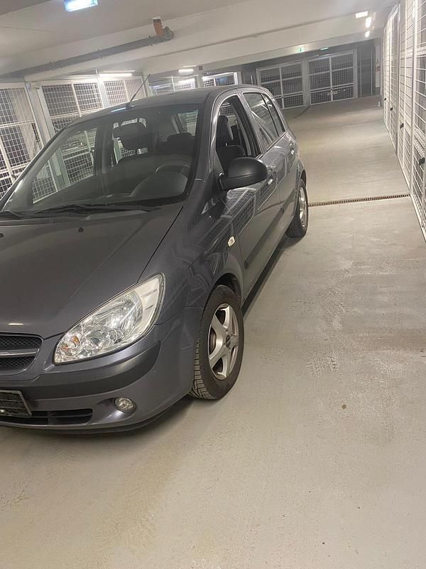 Second-hand Hyundai Getz 65 CP (47 kW) 2009 Gri Hatchback