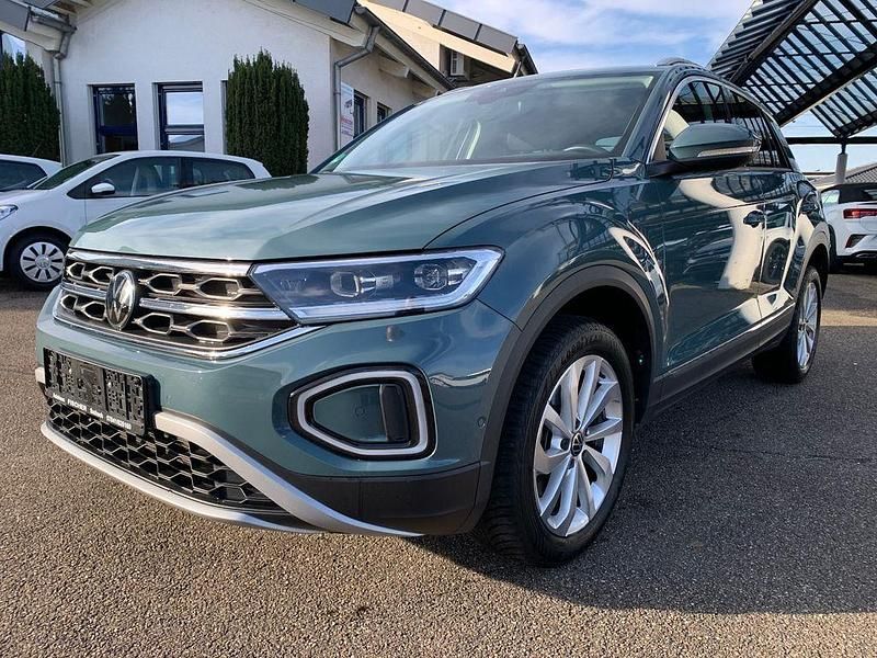 Gebraucht VW T-Roc Style 150 PS (110 kW) 2023 Blau SUV