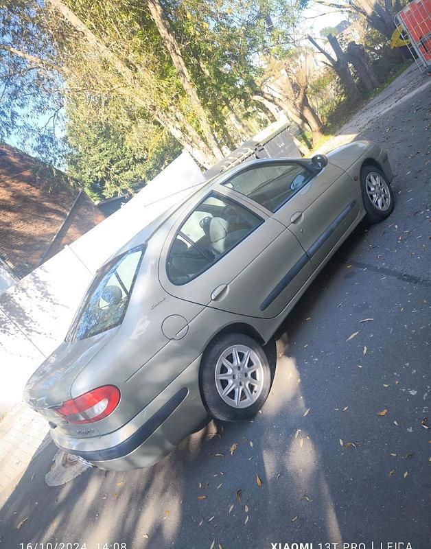 Gebraucht 2001 Renault Mégane Limousine | 1.045 € (Superpreis) - Bild 1/4