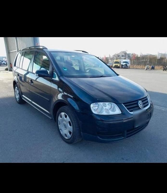 Schwarz Gebraucht 2006 VW Touran Van / Kleinbus | 1.650 € (Superpreis) - Bild 1/4