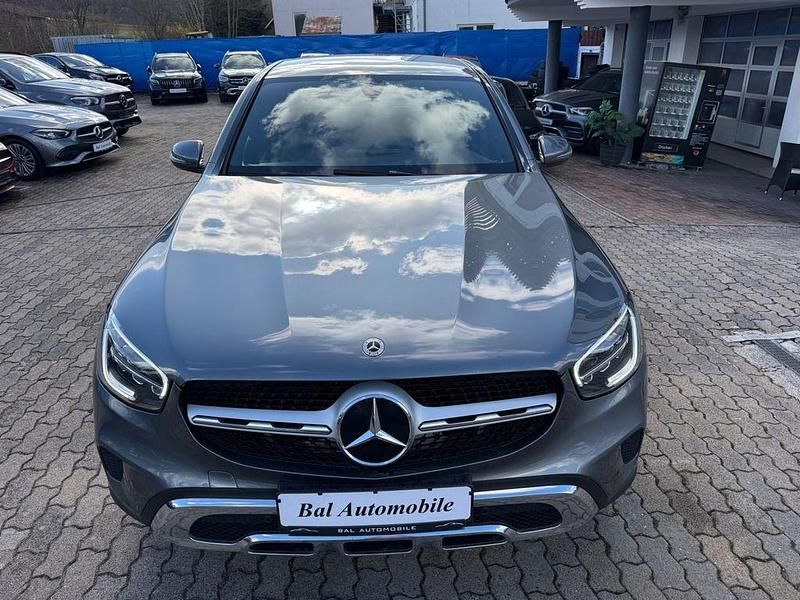 Gebraucht Mercedes GLC300de 194 PS (142 kW) 2022 Grau Coupé