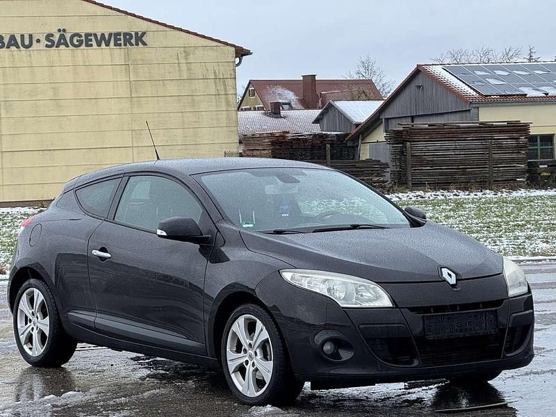 Gebraucht Renault Mégane Coupé Dynamique 131 PS (96 kW) 2009 Coupé