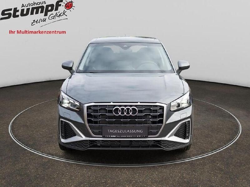 Neu Audi Q2 S-Line 150 PS (110 kW) 2026 Daytonagrau perleffekt SUV