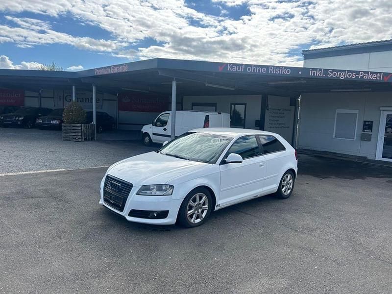 Weiß Gebraucht 2009 Audi A3 S-Line Limousine | 2.999 € (Superpreis) - Bild 1/4