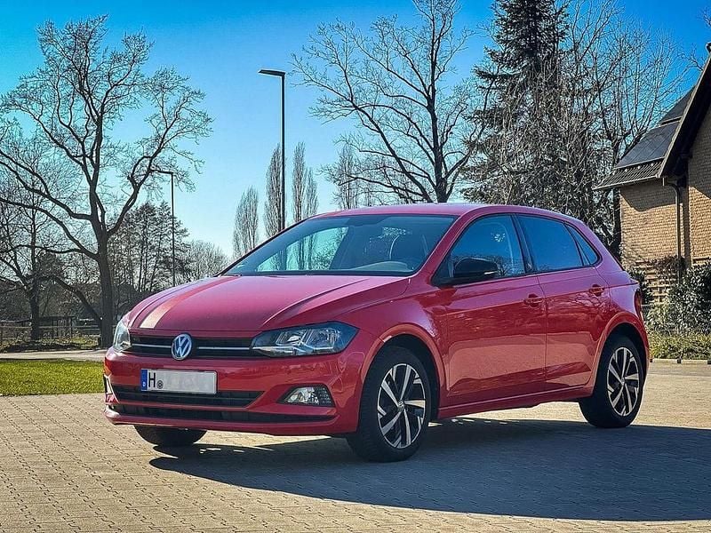 Gebraucht VW Polo Beats 95 PS (69 kW) 2018 Rot Kleinwagen