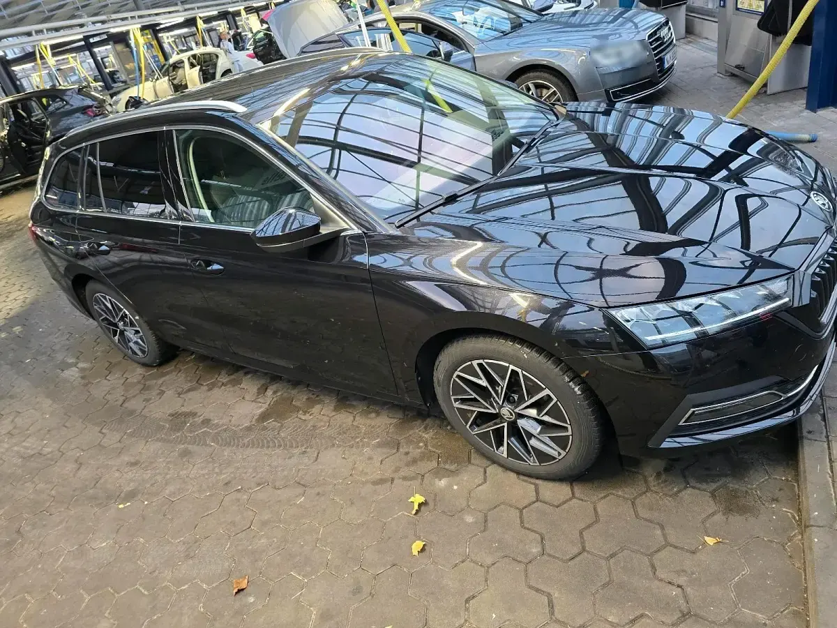 Gebraucht Skoda Octavia Sport 150 PS (110 kW) 2022 Schwarz Kombi