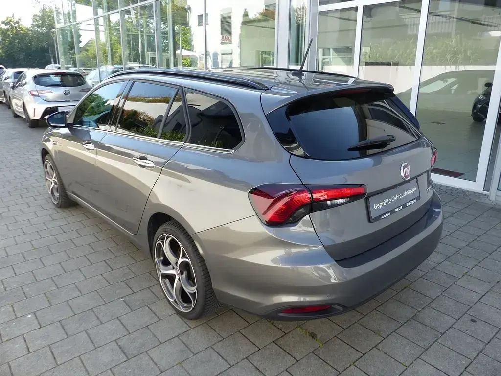 Gebraucht Fiat Tipo Lounge 120 PS (88 kW) 2020 Grau Kombi