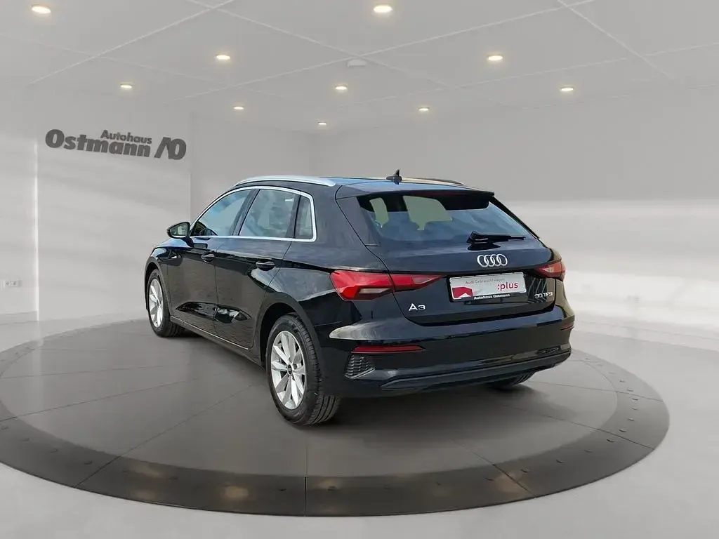 Gebraucht Audi A3 110 PS (80 kW) 2022 Schwarz Limousine
