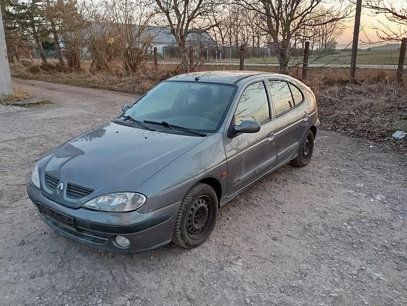 Gebraucht Renault Mégane II Expression 95 PS (69 kW) 2002 Grau Limousine