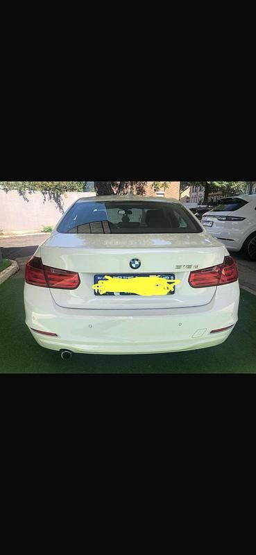 Gebraucht BMW 318 105 PS (77 kW) 2013 Weiß Limousine