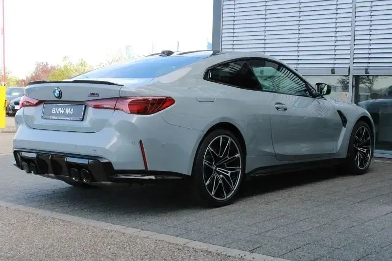Ny BMW M4 Competition Edition 530 HK (389 kW) 2026 Grå Coupe
