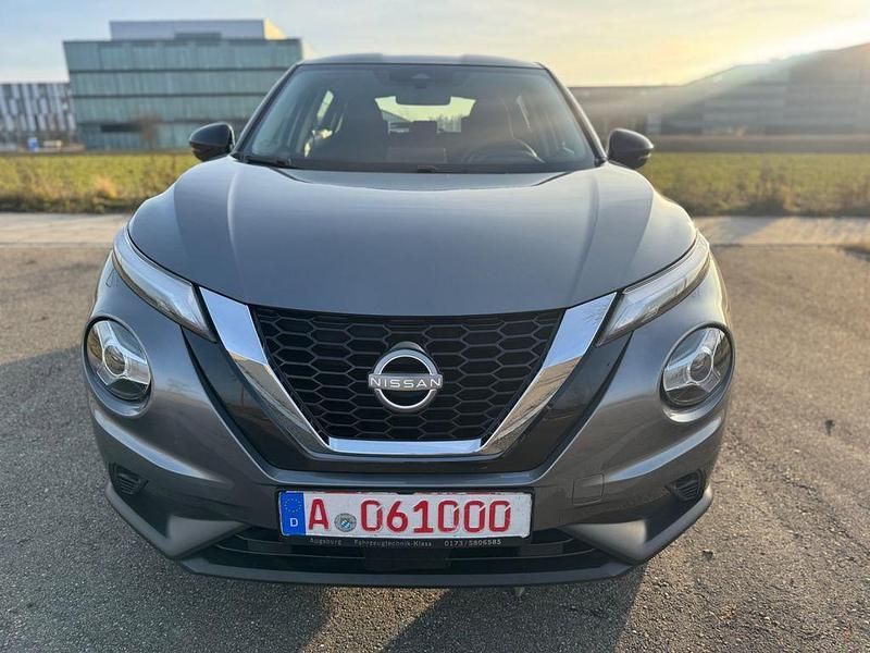 Gebraucht Nissan Juke Acenta 114 PS (83 kW) 2023 Grau SUV