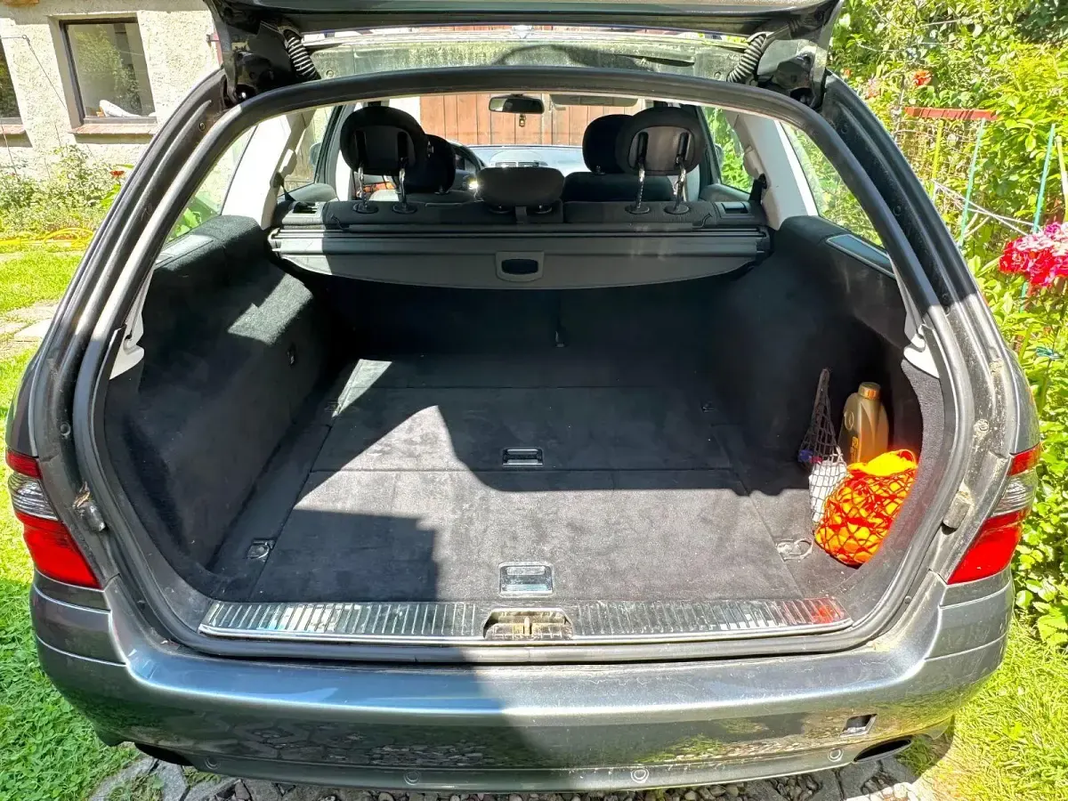 Gebraucht Mercedes E280 Avantgarde 190 PS (139 kW) 2007 Grau Kombi