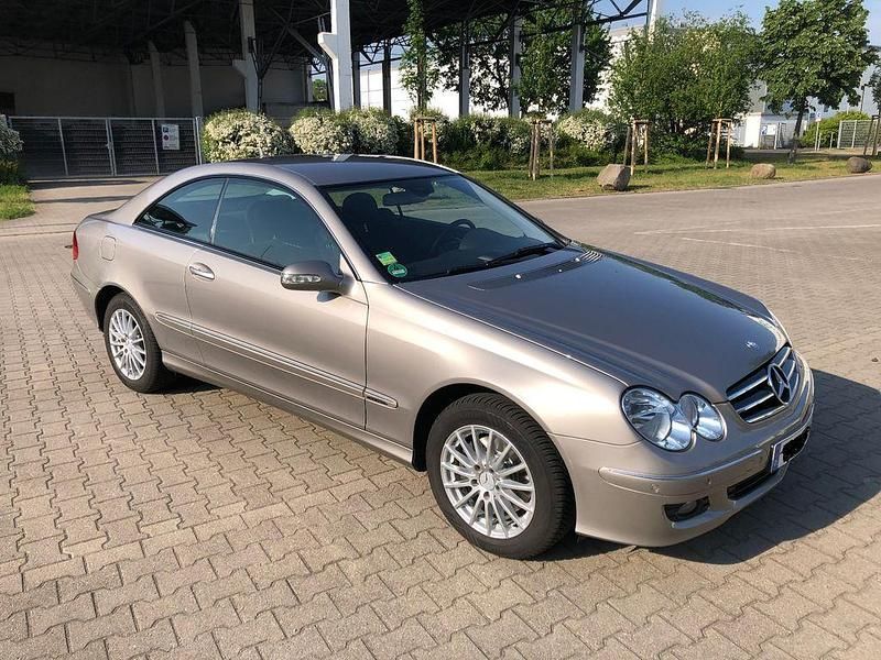 Gebraucht Mercedes CLK200 184 PS (135 kW) 2007 Silber Coupé