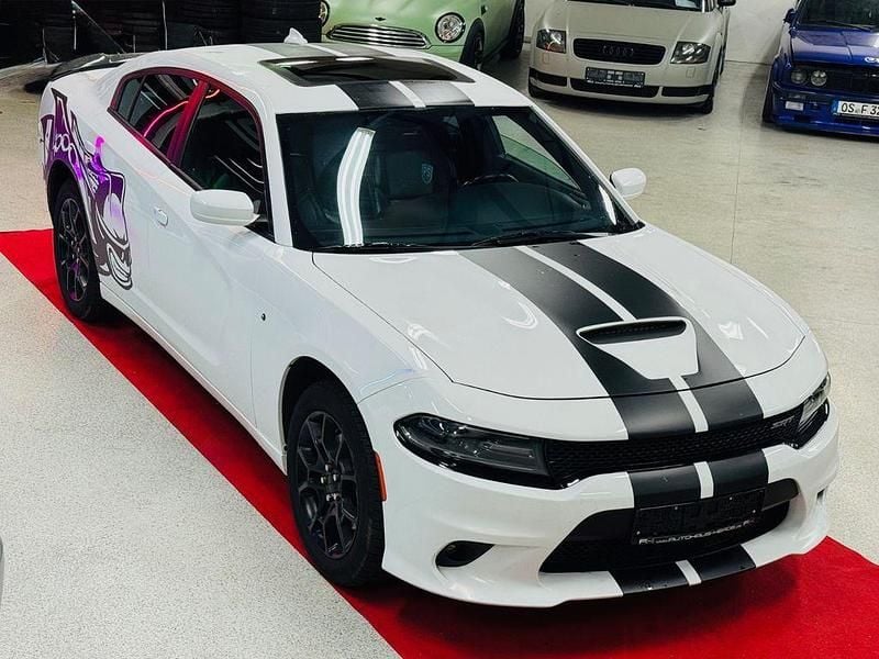 Weiß Gebraucht 2016 Dodge Charger Limousine | 15.950 € - Bild 1/4