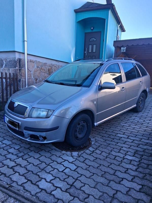 Gebraucht Skoda Fabia Classic 80 PS (58 kW) 2007 Gold Kleinwagen