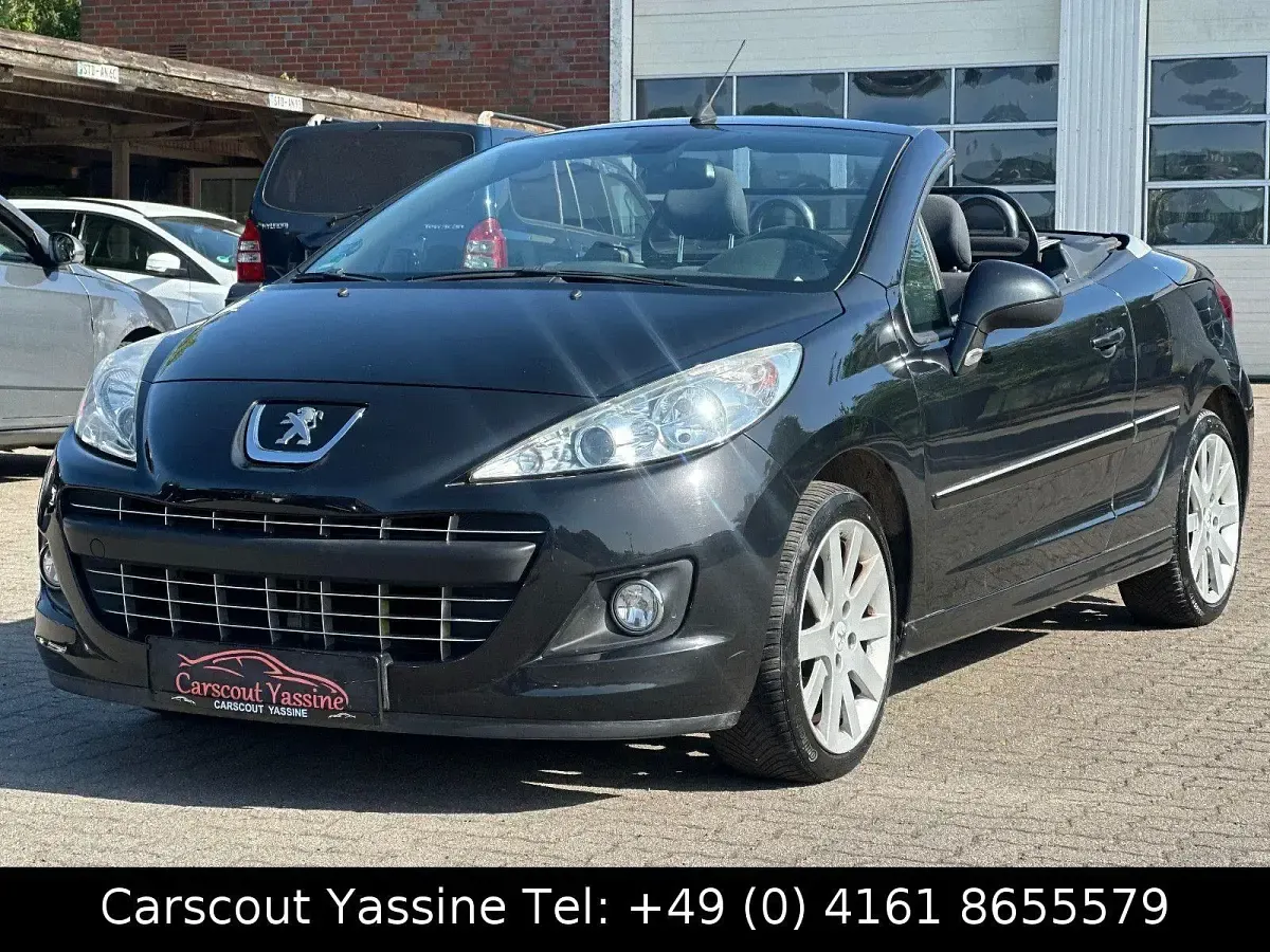 Gebraucht Peugeot 207 CC Active 120 PS (88 kW) 2014 Schwarz Cabrio