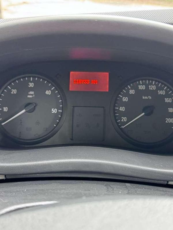Gebraucht Opel Vivaro 114 PS (83 kW) 2014 Weiß Van / Kleinbus