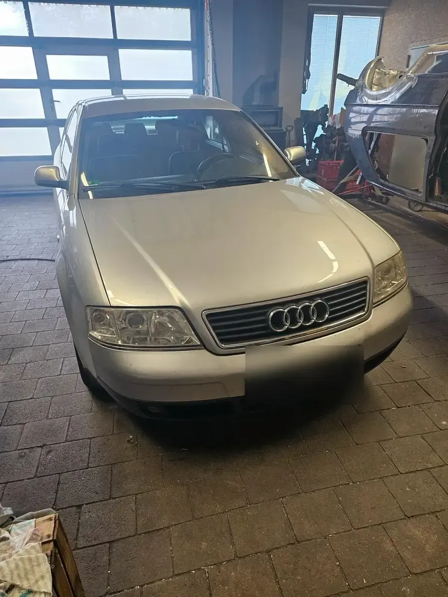 Gebraucht Audi A6 Comfort 177 PS (130 kW) 2000 Silber Limousine