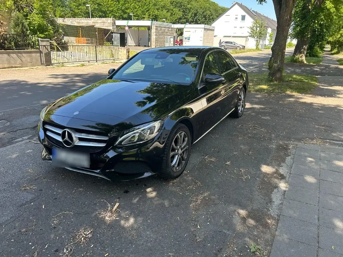 Gebraucht Mercedes C200 184 PS (135 kW) 2016 Schwarz Limousine