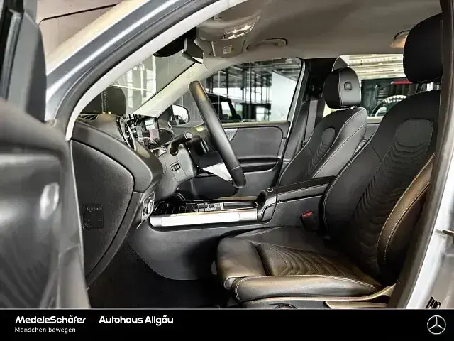 Gebraucht Mercedes GLB180 Advanced 136 PS (100 kW) 2025 Hightechsilber SUV