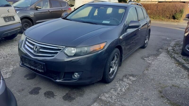 Grau Gebraucht 2009 Honda Accord Executive Kombi | 2.950 € (Fairer Preis) - Bild 1/4
