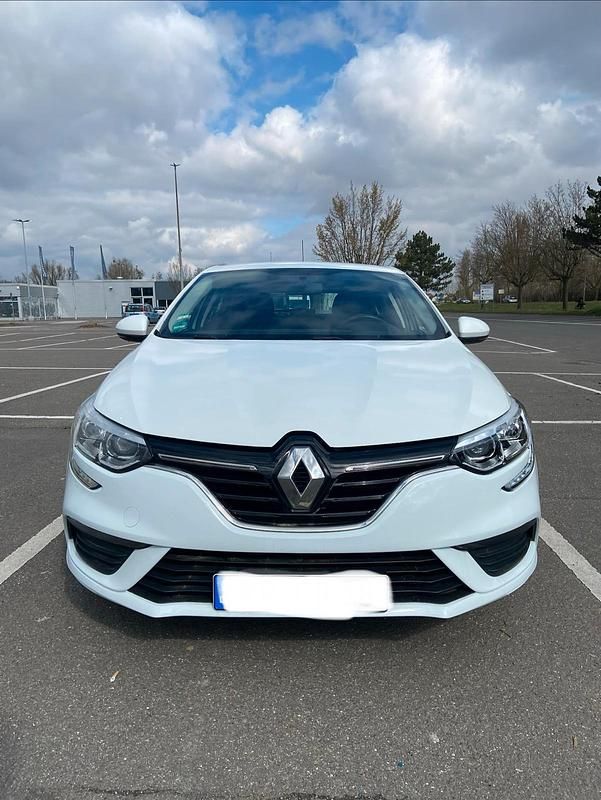 Gebraucht Renault Mégane IV 101 PS (74 kW) 2017 Weiß Kleinwagen