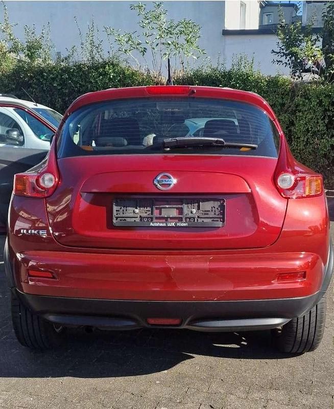 Gebraucht Nissan Juke Acenta 117 PS (86 kW) 2011 Rot SUV