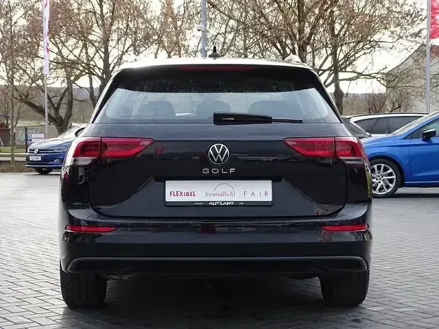 Gebraucht VW Golf VIII Life 116 PS (85 kW) 2022 Schwarz Kombi