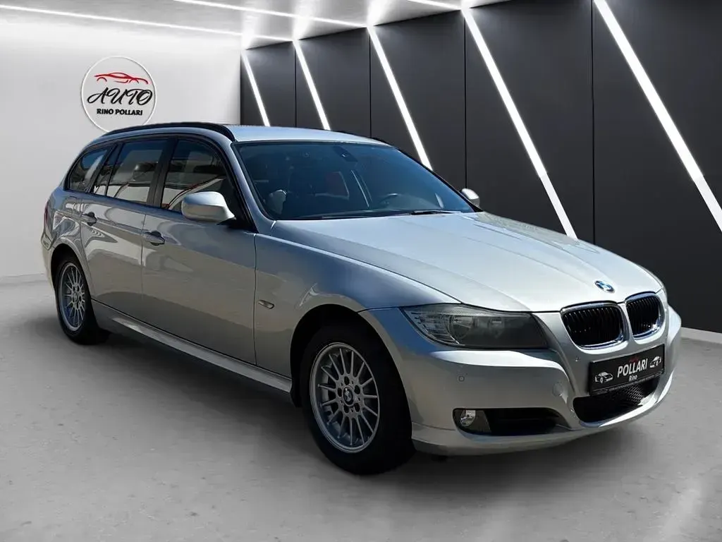 Gebraucht BMW 318 Comfort Edition 143 PS (105 kW) 2012 Silber Kombi
