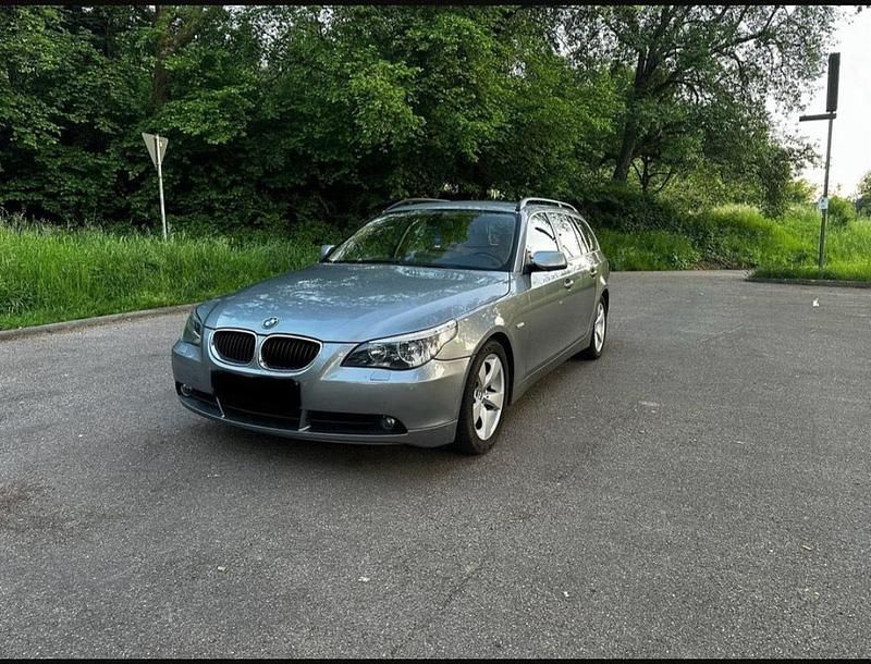 Grau Gebraucht 2005 BMW 525 Kombi | 1.500 € (Superpreis) - Bild 1/4