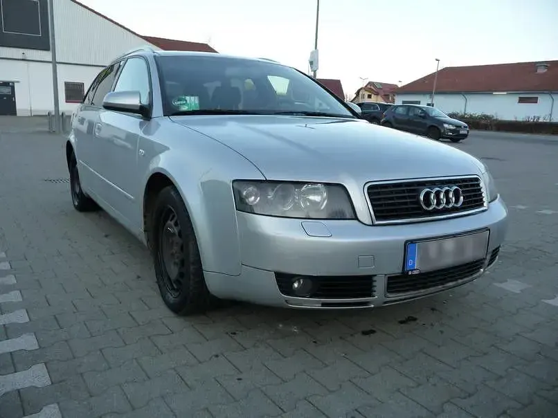 Gebraucht Audi A4 163 PS (119 kW) 2003 Silber Kombi