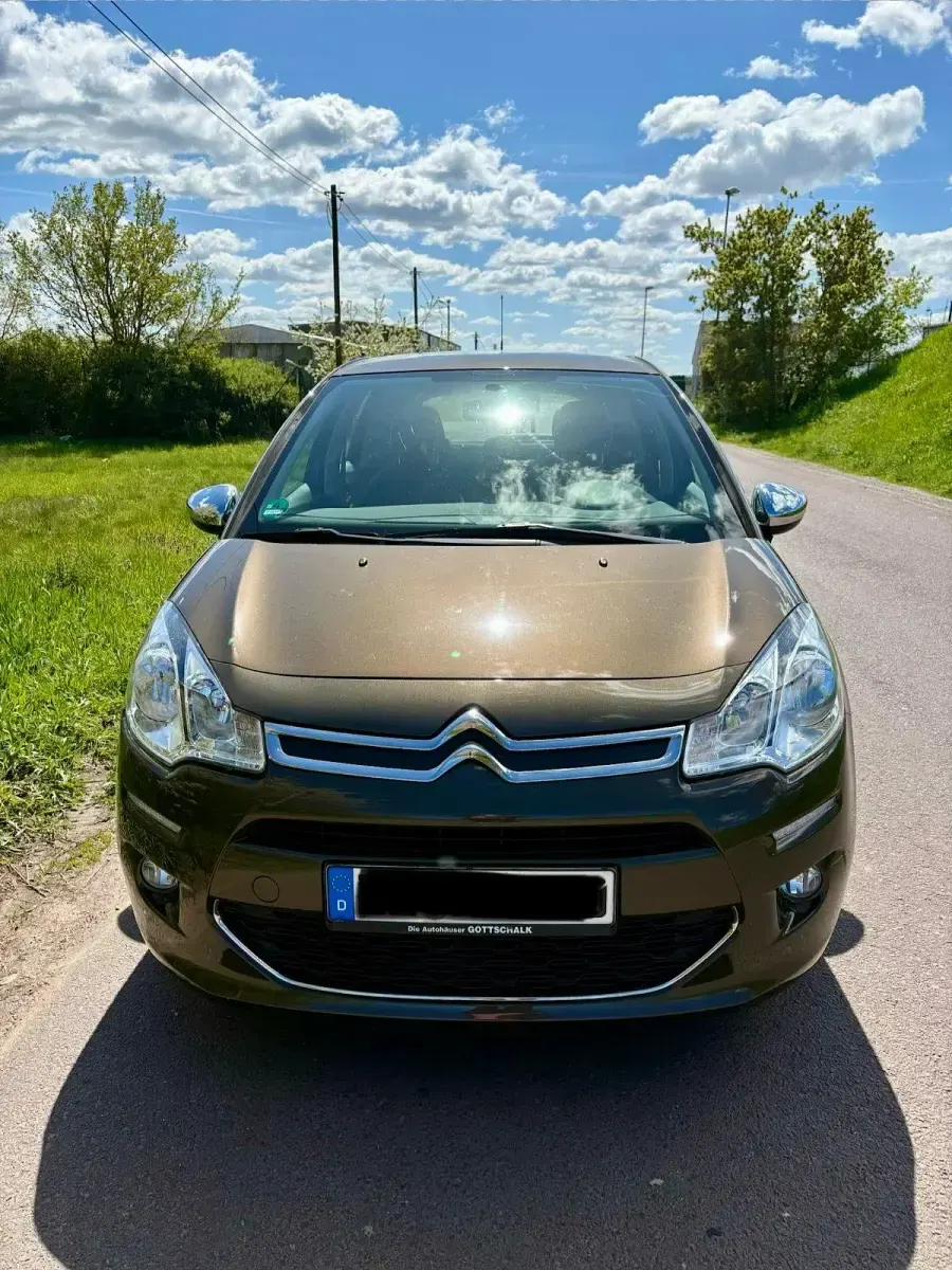 Gebraucht Citroën C3 PureTech 68 PS (50 kW) 2013 Braun Limousine