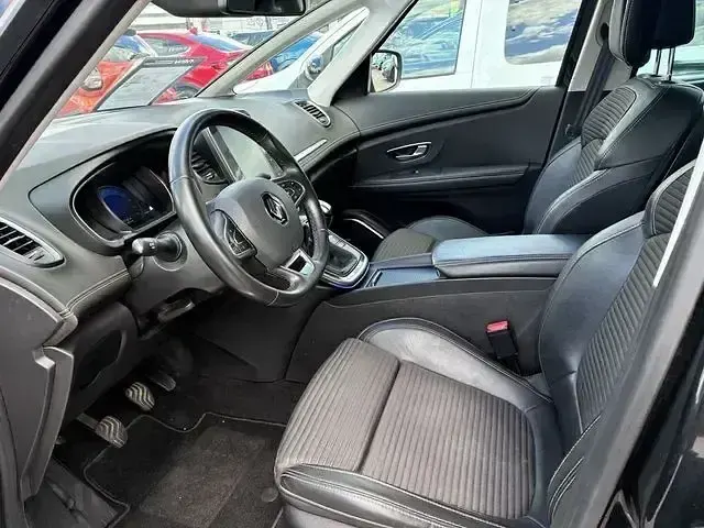 Gebraucht Renault Grand Scénic IV Bose Edition 132 PS (97 kW) 2017 Perlmuttschwarz Van / Kleinbus