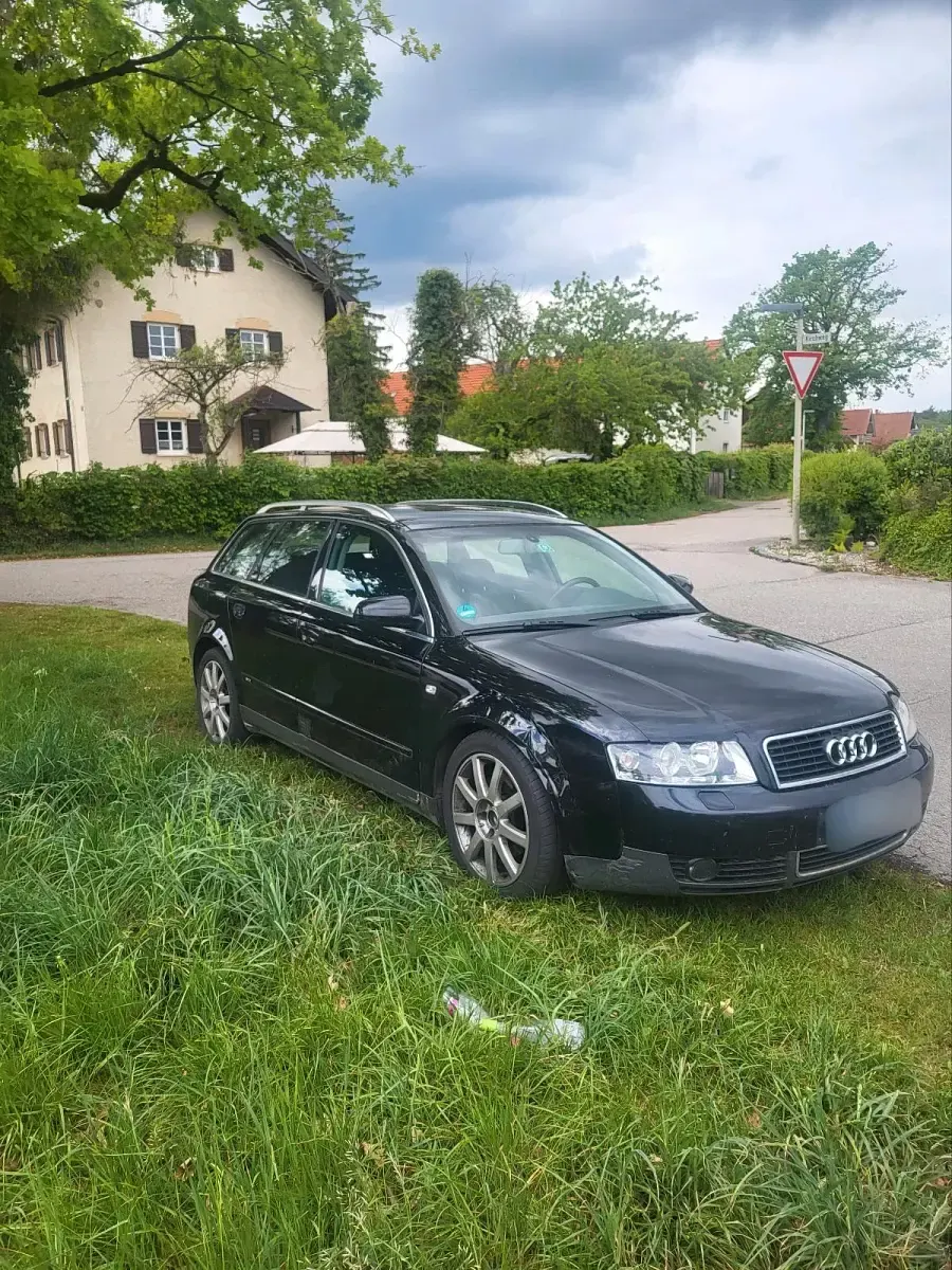 Gebraucht Audi A4 S-Line 131 PS (96 kW) 2002 Schwarz Kombi