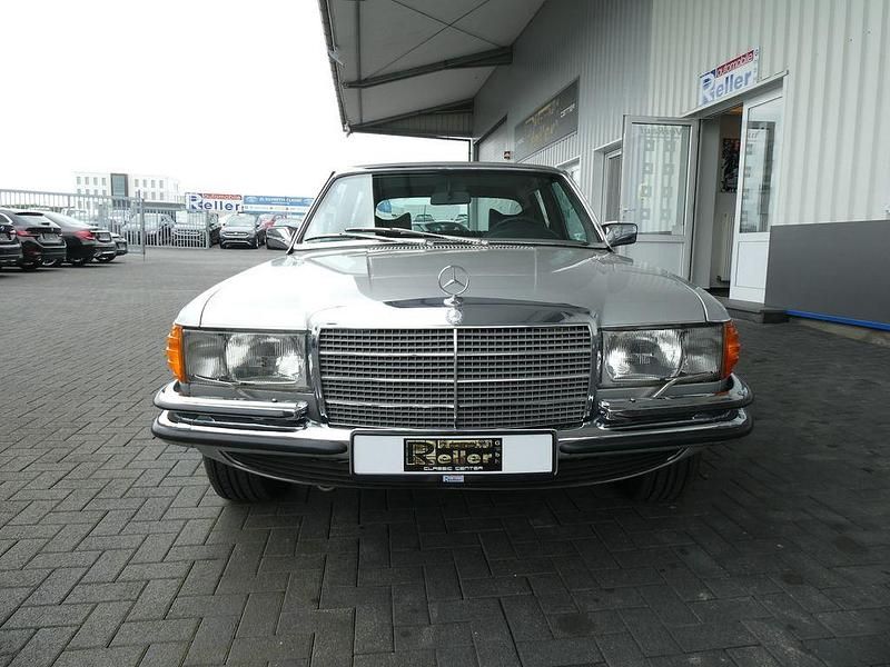Gebraucht Mercedes 350 195 PS (143 kW) 1978 Silber Limousine
