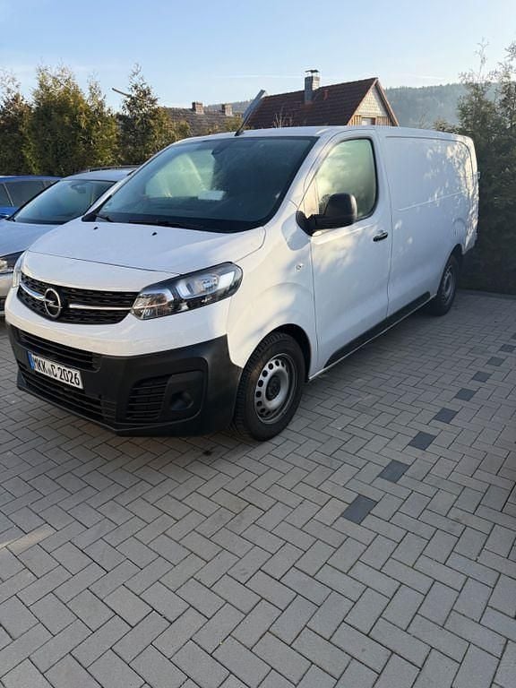 Gebraucht Opel Vivaro 102 PS (75 kW) 2023 Weiß Van / Kleinbus