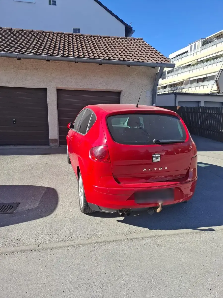 Gebraucht Seat Altea 140 PS (102 kW) 2009 Rot Limousine