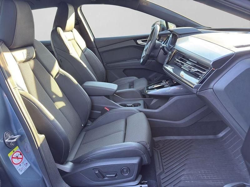 Gebraucht Audi Q4 e-tron S-Line 194 kW (265 PS) 2023 Blau SUV