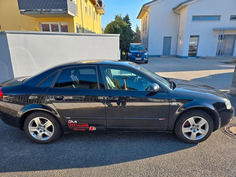 Gebraucht Audi A4 Performance 220 PS (161 kW) 2003 Schwarz Limousine