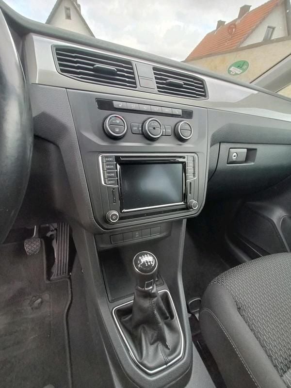 Gebraucht VW Caddy Maxi 125 PS (91 kW) 2016 Weiß Van / Kleinbus