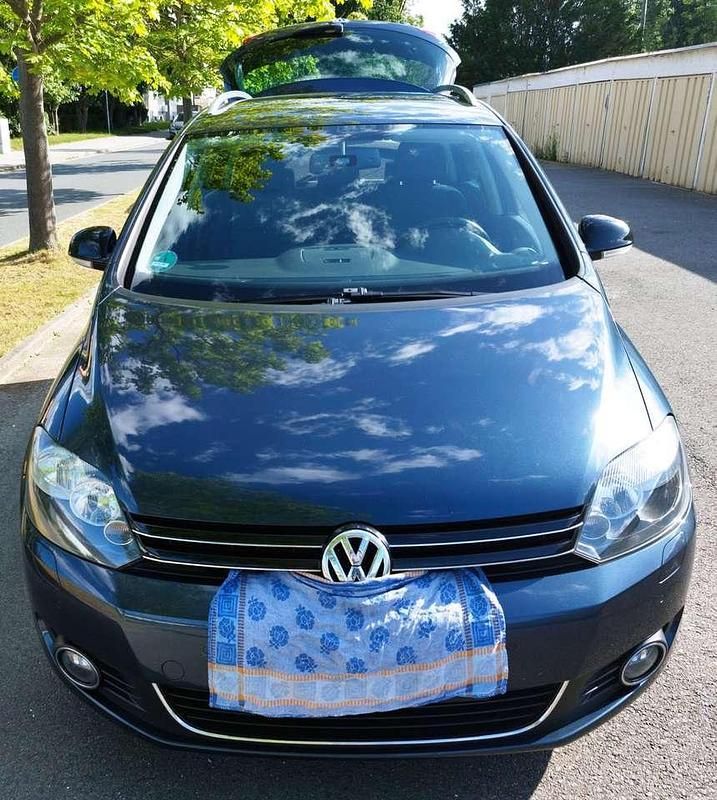 Blau Gebraucht 2011 VW Golf VI Comfortline Kombi | 5.995 € (Fairer Preis) - Bild 1/4