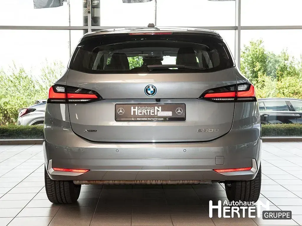 Gebraucht BMW 230e Active Tourer Sport Line 150 PS (110 kW) 2023 Grau Van / Kleinbus