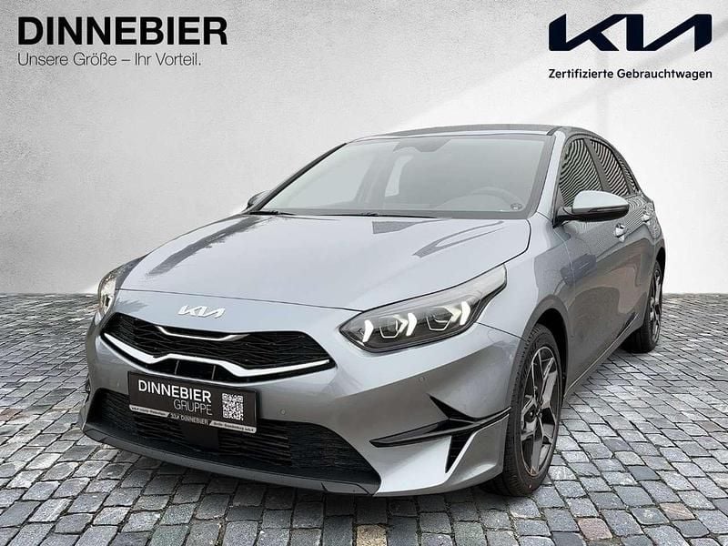 Neu Kia Ceed 140 PS (102 kW) 2025 Lunarsilber metallic Kleinwagen