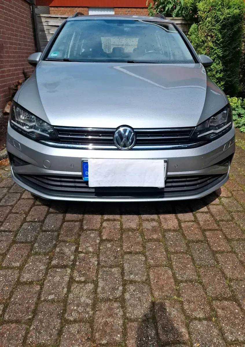 Gebraucht VW Golf VII 110 PS (80 kW) 2018 Grau Kleinwagen
