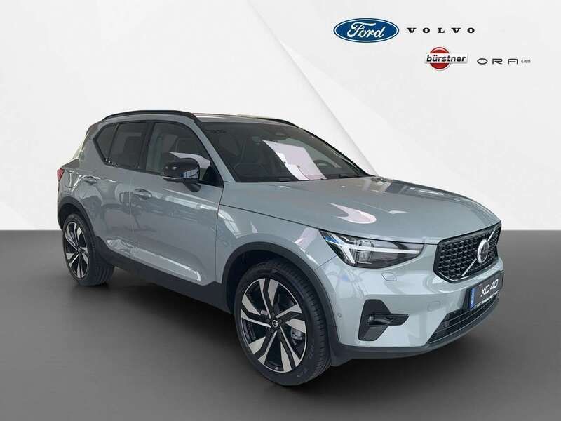 Gebraucht Volvo XC40 Plus 197 PS (144 kW) 2024 Vapour grey SUV