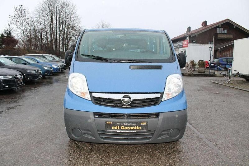 Gebraucht Opel Vivaro 114 PS (83 kW) 2011 Blau Van / Kleinbus